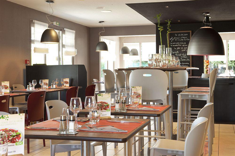Hotel Campanile Melun Sud - Dammarie Les Lys Restaurace fotografie
